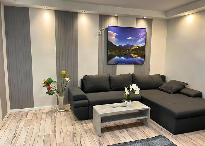 First-floor In * טרייר